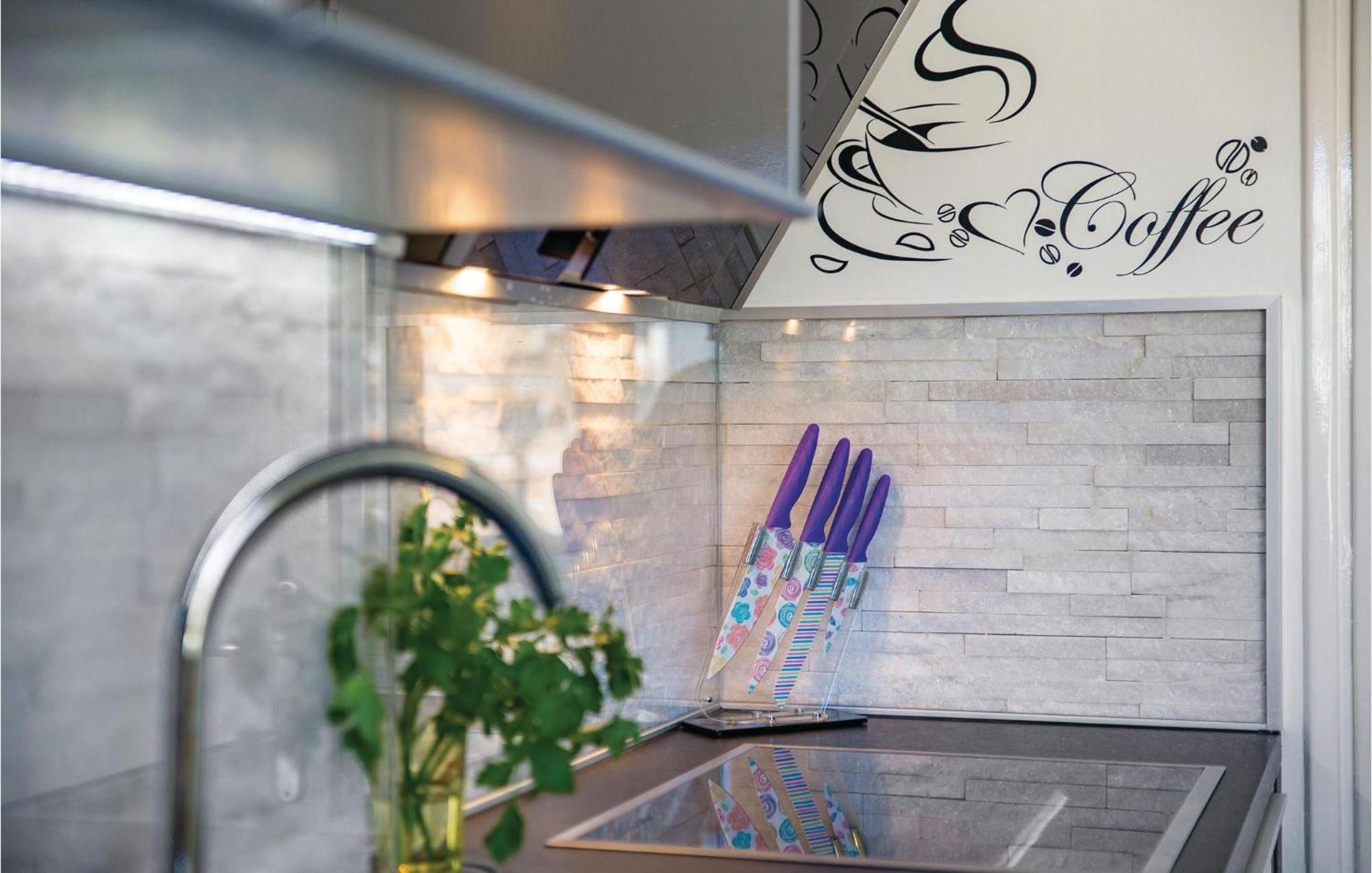 Gorgeous Apartment In Rijeka With Wifi Екстер'єр фото